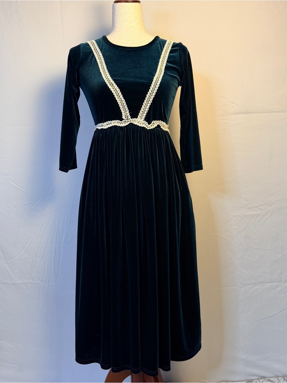 Dark Green Velvet Midi Dress with lace trim, renaissance, dark goth,‎ whimsygoth